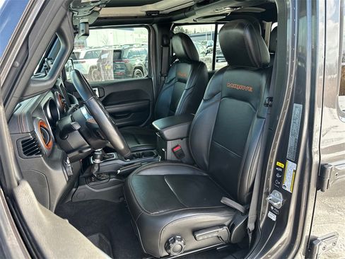 Used 2023 Jeep Gladiator Mojave w/ Cold Weather Group image 3