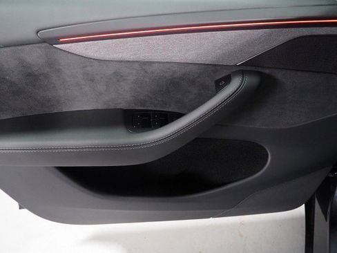 Used 2026 Tesla Model Y 2WD image 58
