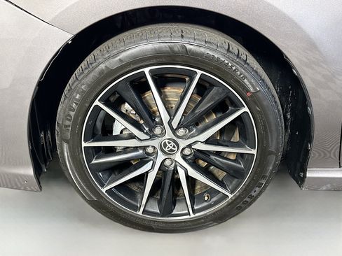 Used 2024 Toyota Camry SE w/ Cold Weather Package FWD image 37