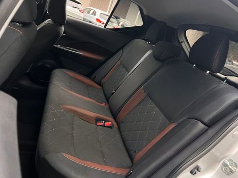 Used 2020 Nissan Kicks SR image 19