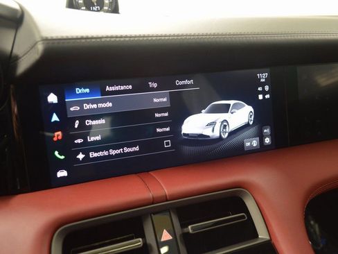 New 2025 Porsche Taycan 4S AWD/4WD image 31