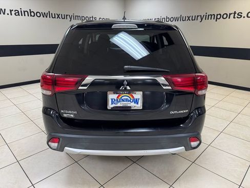 Used 2016 Mitsubishi Outlander SE FWD image 5
