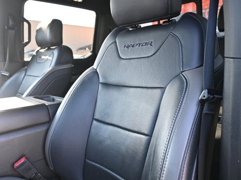 Used 2018 Ford F150 Raptor w/ Equipment Group 802A Luxury image 24