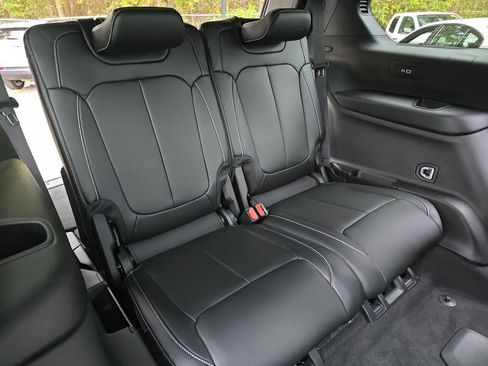 New 2025 Jeep Grand Cherokee L Limited AWD/4WD image 13