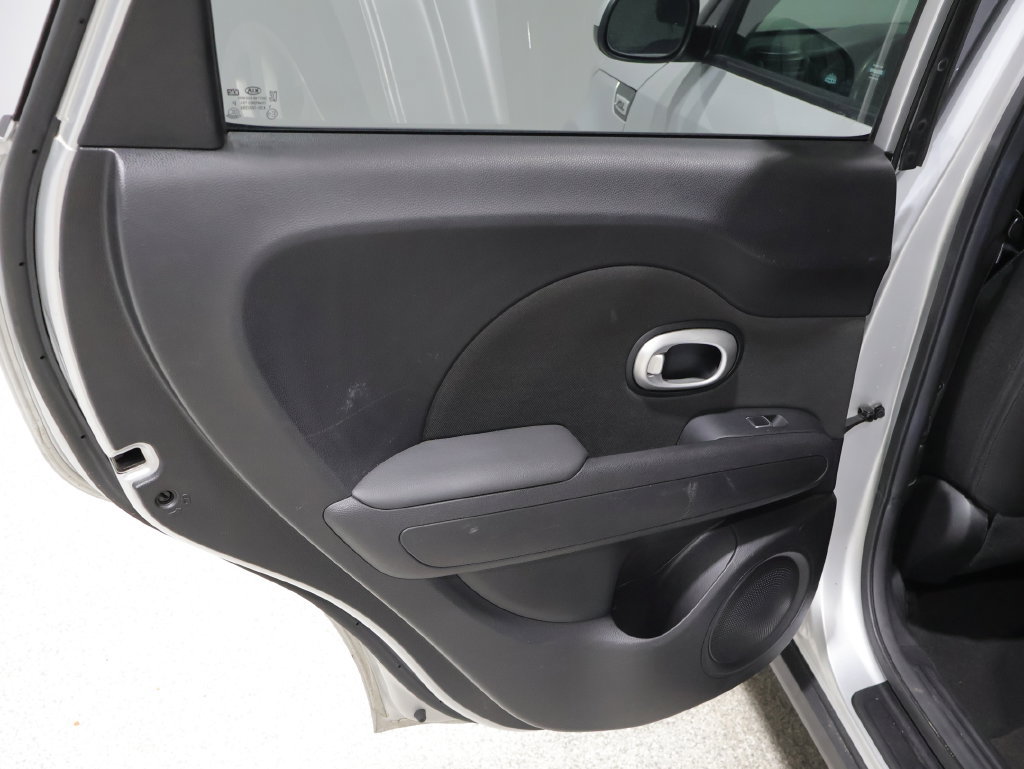 Used 2018 Kia Soul + FWD image 24