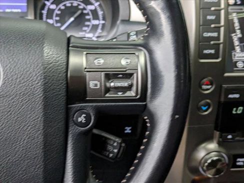 Used 2018 Lexus GX 460 image 13