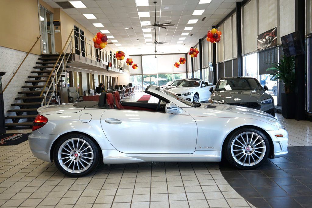 Used 2009 Mercedes-Benz SLK 300 image 17