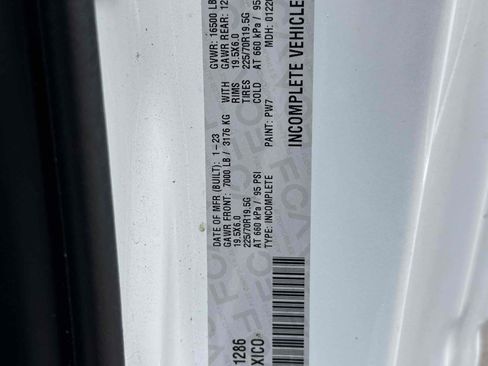 Used 2023 RAM 4500 Tradesman RWD image 18