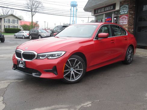 Used 2022 BMW 330i xDrive Sedan w/ Premium Package AWD/4WD image 37