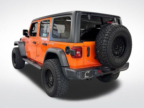 Used 2019 Jeep Wrangler Unlimited Sport S image 3