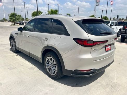 Used 2024 MAZDA CX-90 3.3 Turbo w/ Preferred Package AWD/4WD image 4
