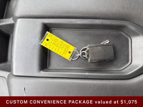 Used 2022 Chevrolet Silverado 2500 Custom w/ Custom Convenience Package AWD/4WD image 4