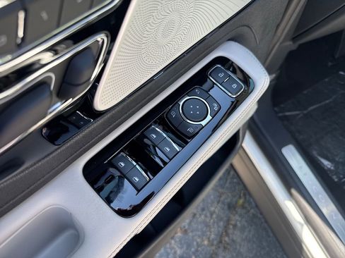 New 2026 Lincoln Aviator Reserve w/ Luxury Package AWD/4WD image 10