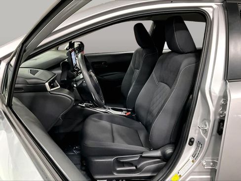Used 2024 Toyota Corolla LE FWD image 8