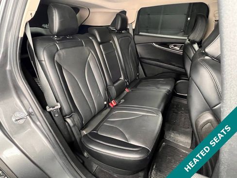 Used 2022 Lincoln Nautilus Reserve w/ Equipment Group 201A image 12