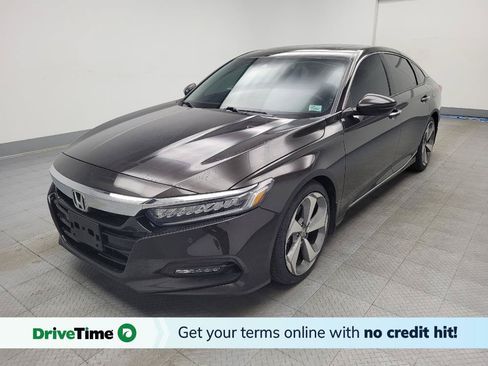 Used 2018 Honda Accord Touring image 1
