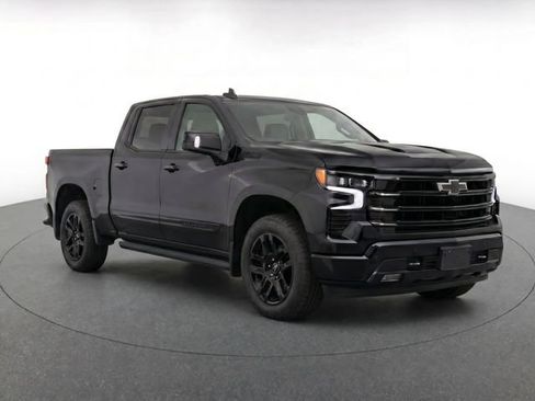 Used 2025 Chevrolet Silverado 1500 High Country w/ Midnight Edition AWD/4WD image 1