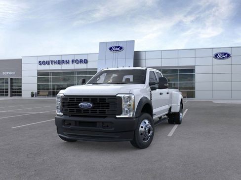 New 2026 Ford F450 XL image 2