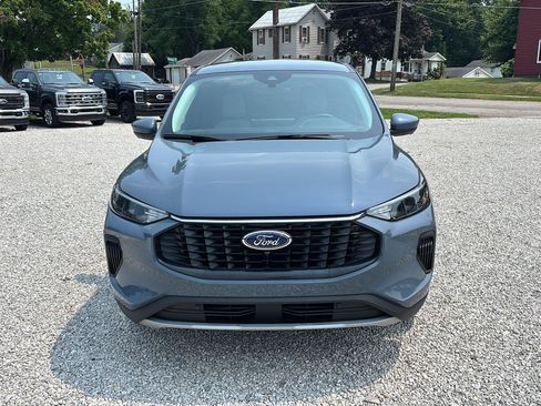 Used 2023 Ford Escape Active w/ Tech Pack #2 AWD/4WD image 2