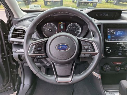 Used 2024 Subaru Forester Premium image 19