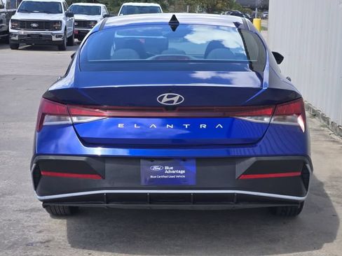 Used 2024 Hyundai Elantra SEL FWD image 9