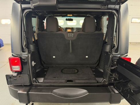 Used 2015 Jeep Wrangler Sport w/ Quick Order Package 24S AWD/4WD image 26