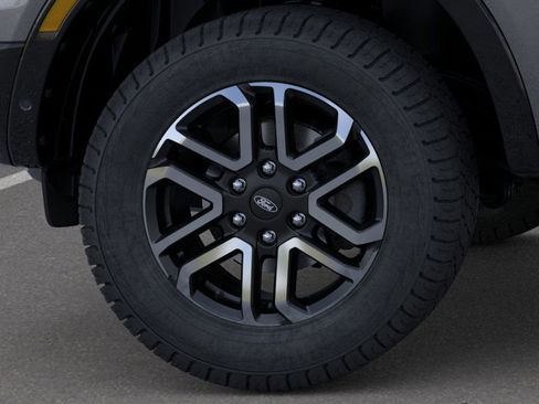 New 2025 Ford Ranger Lariat w/ FX4 Off-Road Package image 19