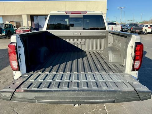 Used 2021 GMC Sierra 1500 Elevation image 19