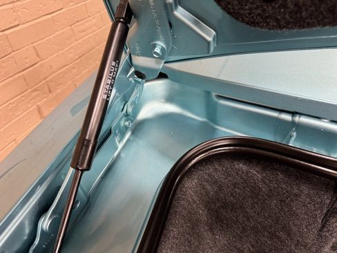 Used 2002 Ford Thunderbird image 77