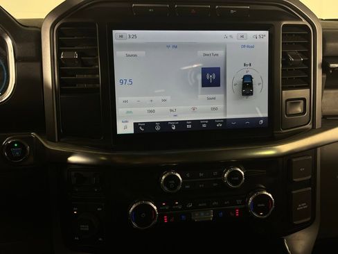 Used 2023 Ford F150 Lariat image 18