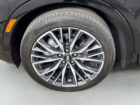 Used 2024 Cadillac XT4 Sport AWD/4WD image 31