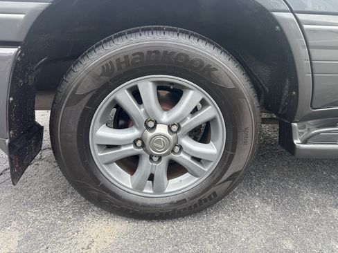 Used 2003 Lexus LX 470 4WD image 22