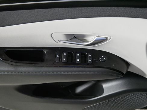 Used 2022 Hyundai Tucson Limited AWD/4WD image 19