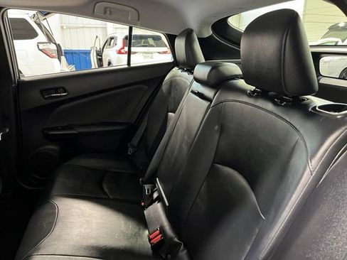 Used 2017 Toyota Prius Four w/ Advanced Technology Package FWD image 18