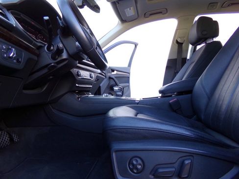 Used 2019 Audi Q5 2.0T Premium Plus w/ Premium Plus Package image 20