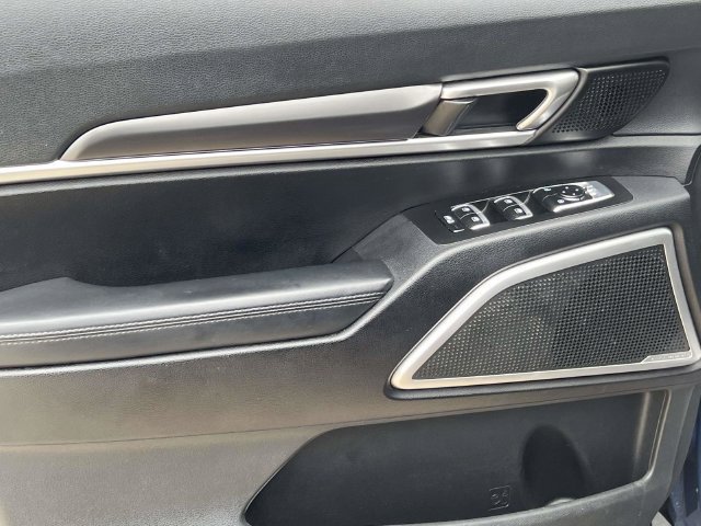 Used 2024 Kia Telluride S w/ S Sunroof Package FWD image 6