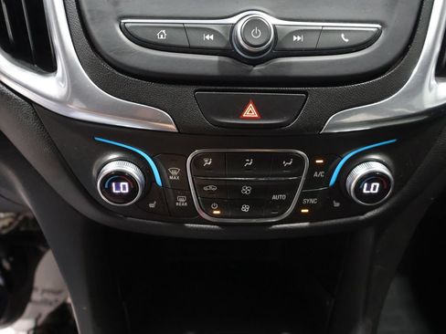 Used 2021 Chevrolet Equinox LT AWD/4WD image 28