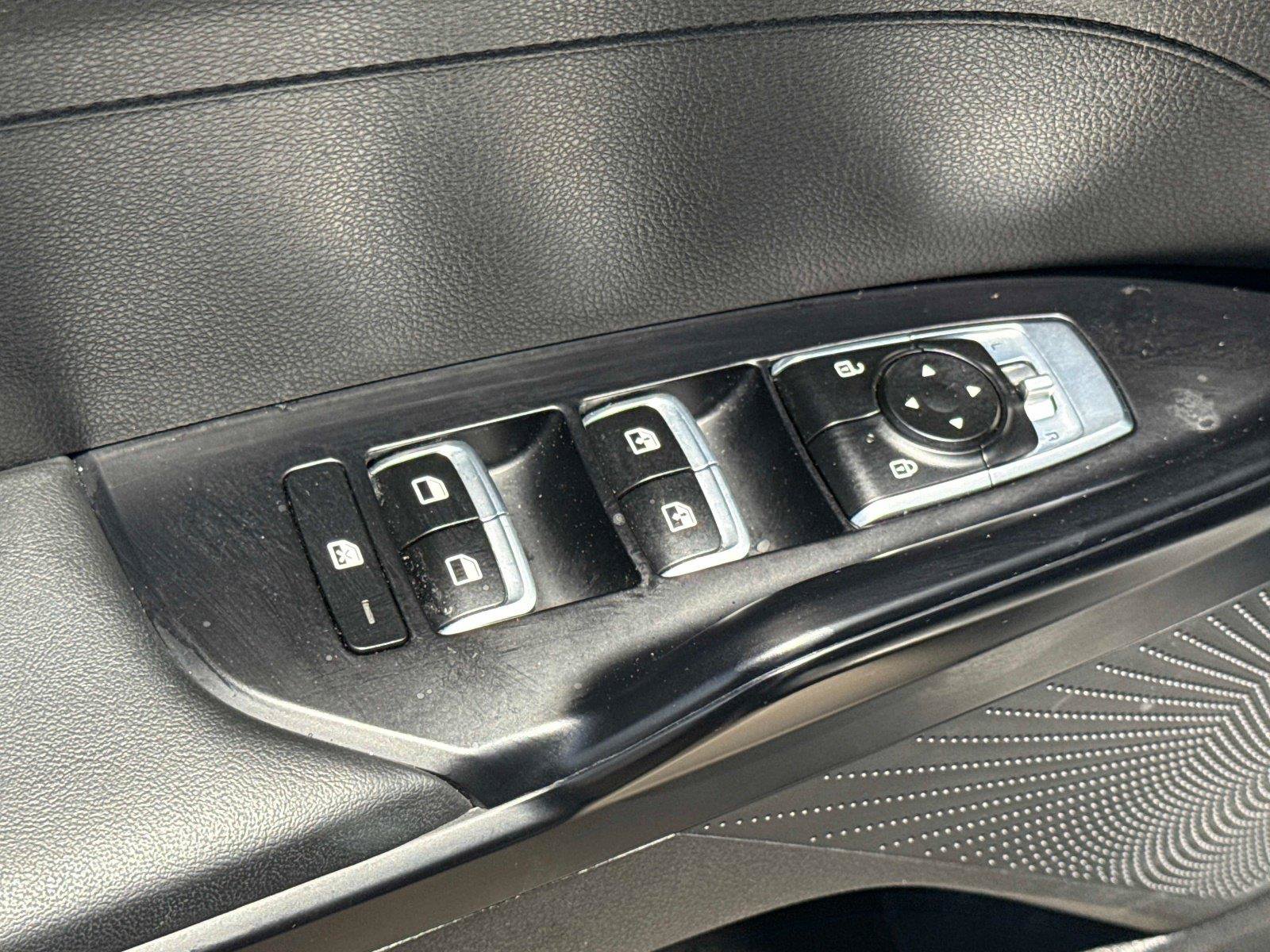 Used 2023 Kia K5 GT-Line w/ GT-Line Premium Package FWD image 18