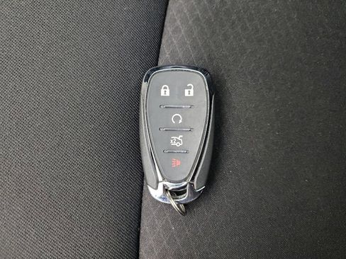 Used 2022 Chevrolet Malibu LT FWD image 32