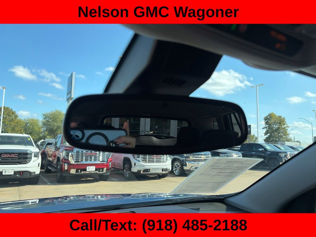 Used 2024 GMC Terrain SLE w/ Driver Convenience Package FWD image 39