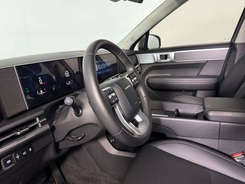 Used 2025 Hyundai Santa Fe SEL FWD image 21