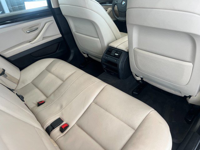 Used 2012 BMW 528i xDrive Sedan AWD/4WD image 28