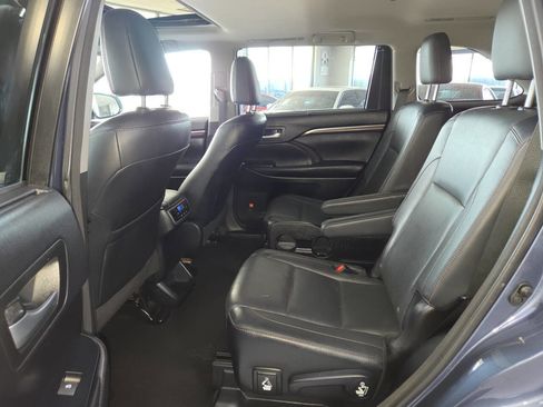 Used 2016 Toyota Highlander Limited w/ Driver Technology Package AWD/4WD image 20
