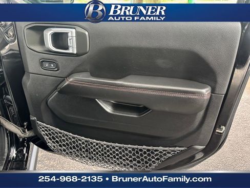 Used 2021 Jeep Wrangler Unlimited Rubicon image 15