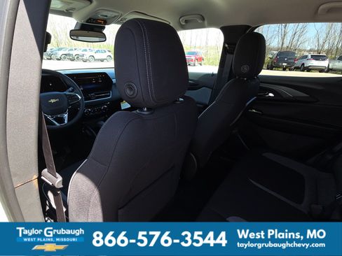 New 2026 Chevrolet TrailBlazer LT w/ Convenience Package FWD image 27