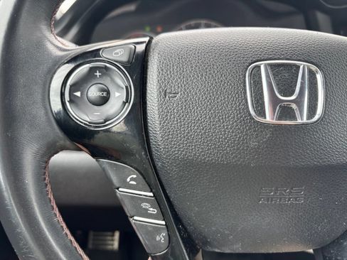 Used 2017 Honda Accord Sport Special Edition image 12