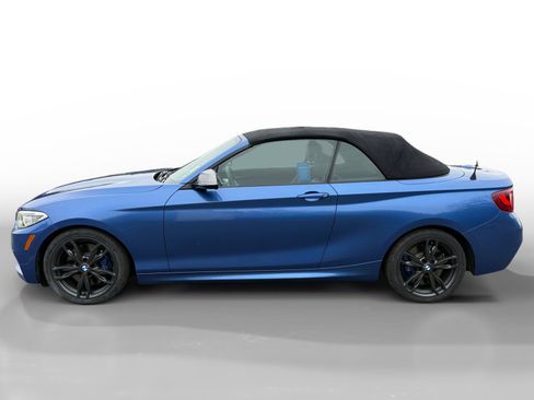 Used 2016 BMW M235i Convertible image 2