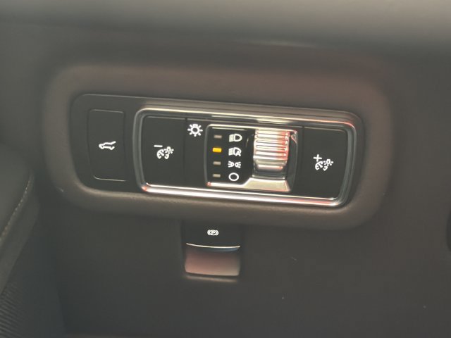 Used 2026 Lincoln Nautilus Premier w/ Equipment Group 102A AWD/4WD image 13