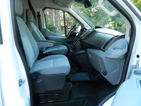 Used 2019 Ford Transit 250 130 Low Roof image 15