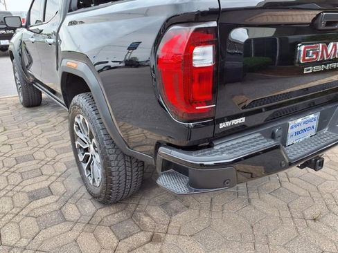 Used 2025 GMC Canyon Denali AWD/4WD image 26